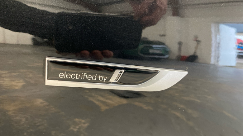 BMW 3 Series 330e M Sport 4dr Step Auto [Pro Pack] Saloon